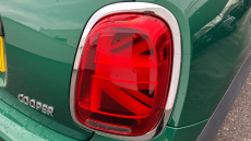 MINI Hatchback 1.5 Cooper Classic 3dr Auto Petrol Hatchback